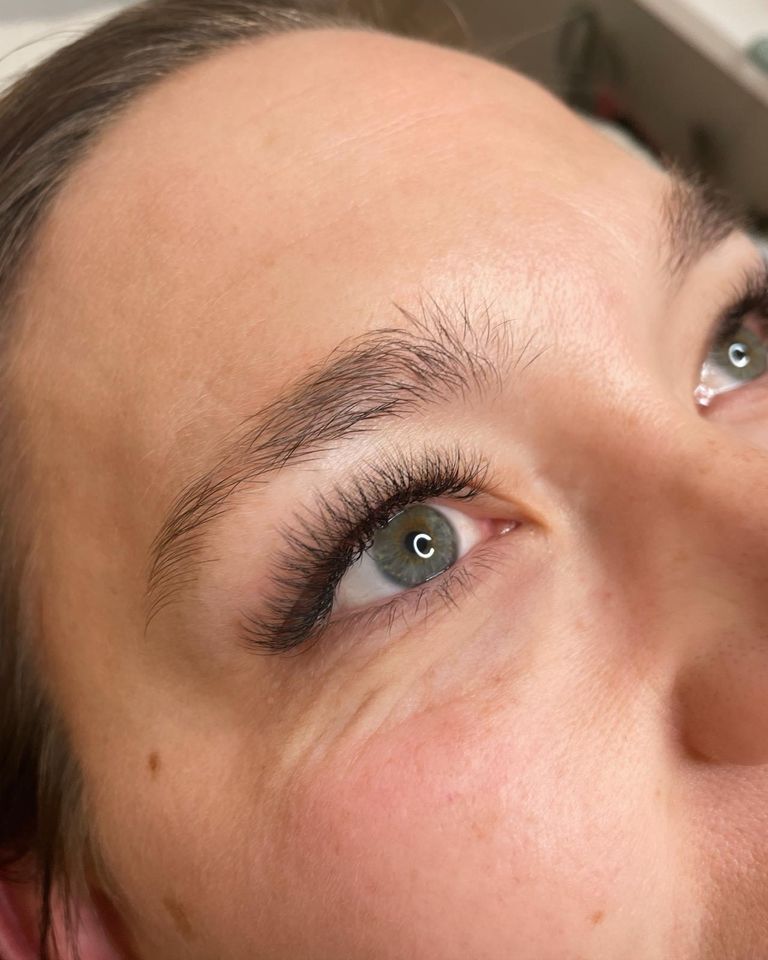 Wimpernverlängerung/ Wimpernextensions in Bodnegg