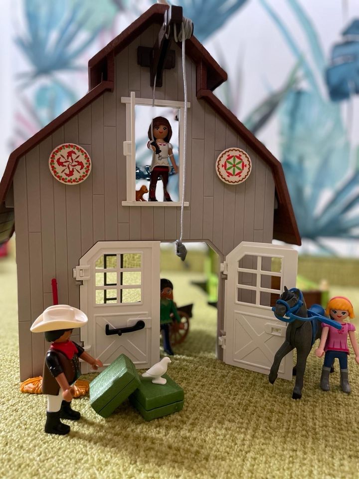 Playmobil 70118 Spirit Haus Wild und Frei in Bickenriede