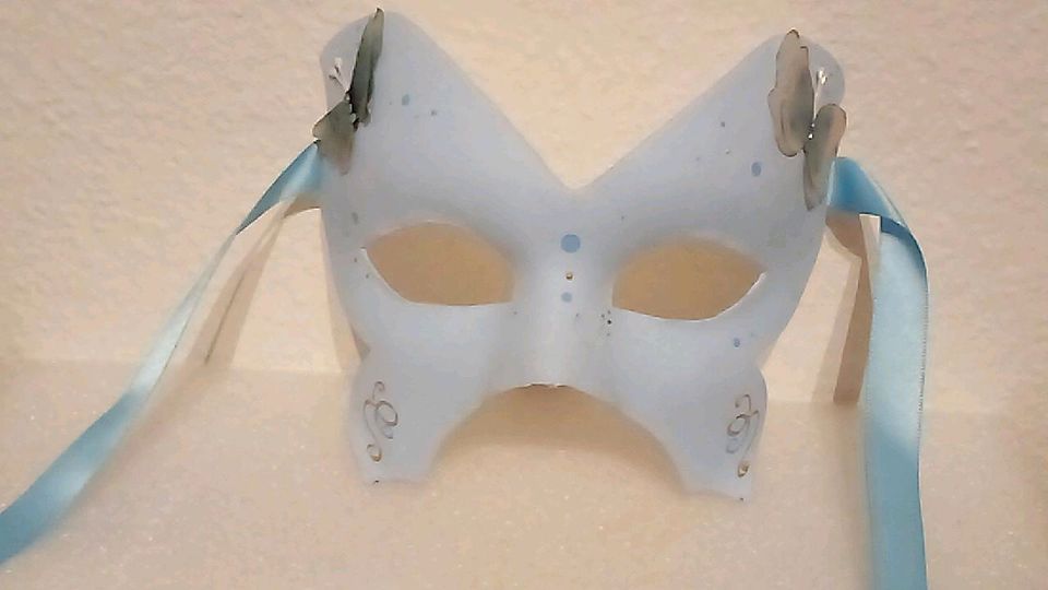 Maske "Butterflies on ice" Maskenball Fee Halloween LARP Karneval in Ahrbrück