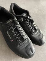 Reebok Sportschuhe schwarz Gr. 38 / 7,5 Baden-Württemberg - Sulzfeld Vorschau