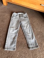 Jeans in hellgrau von Impidimpi in Größe 98/104 Nordrhein-Westfalen - Halver Vorschau