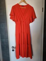 Kleid in leuchtendem Rot-Orange München - Hadern Vorschau