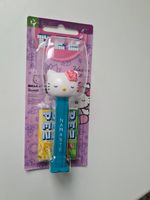 Hello Kitty PEZ Candy Bonbon Maschine Dispenser, Namaste NEU! Bayern - Heroldsbach Vorschau