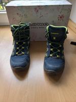 Lowa Wanderschuhe Gr. 37 grau neuwertig Baden-Württemberg - Mannheim Vorschau