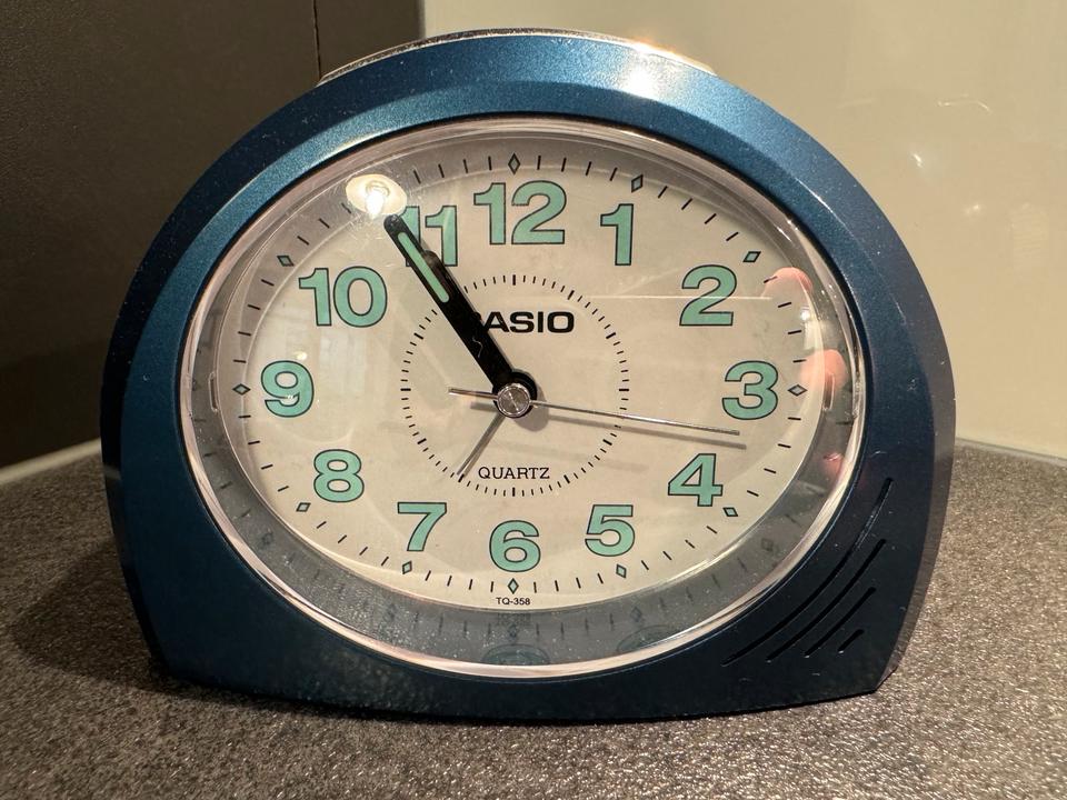 Wecker Casio TQ 358 2EF Blau Leuchtzahlen Batterie in Hamburg