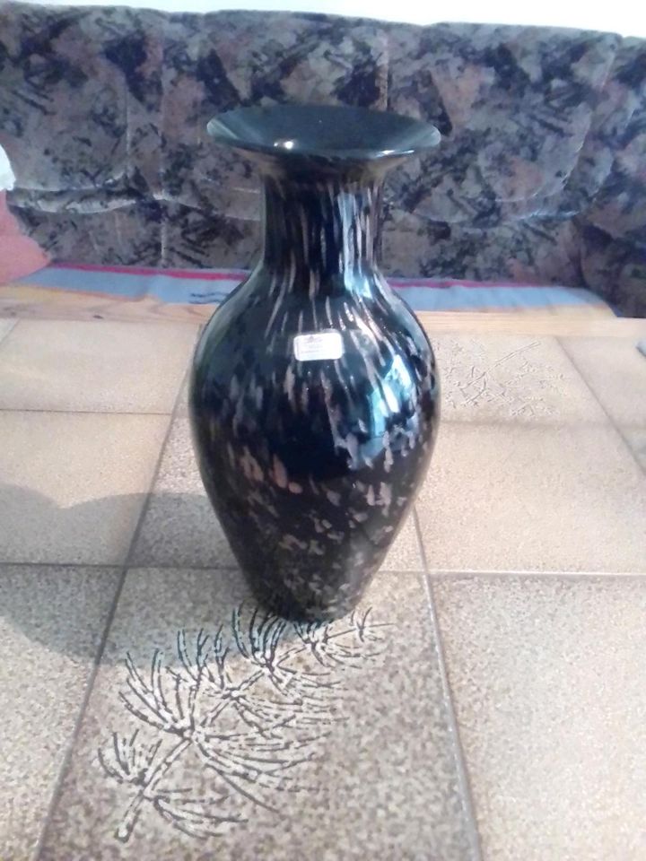 Dekorative Vase in Groß-Umstadt