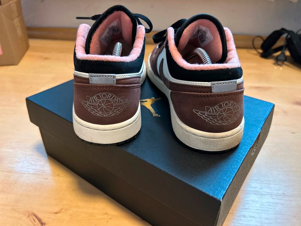 NIKE AIR JORDAN 1 LOW Gr. 41 in Gelsenkirchen