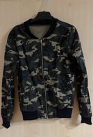 Jacke Blouson Camouflage neuwertig aus USA Größe S (164) Bayern - Ebermannsdorf Vorschau