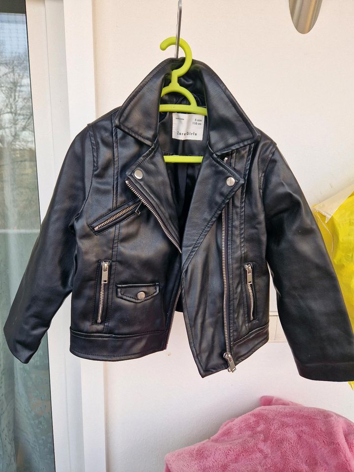 Bikerjacke Mädchen Zara 110 in Nürnberg (Mittelfr)