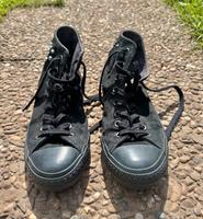 Converse Leder mit Nieten Gr. 8,5 Saarland - Saarwellingen Vorschau