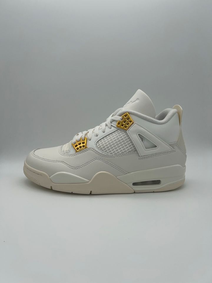 Nike Air Jordan 4 "Metallic Gold" SNKRS App in Kassel