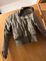 Adidas Jacke Gr. 34 olive grün, passt Mädels Gr. 170 Rheinland-Pfalz - Wallhalben Vorschau