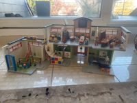 Playmobil Große Schule mit viel Zubehör und vielen Spielfiguren Köln - Köln Junkersdorf Vorschau
