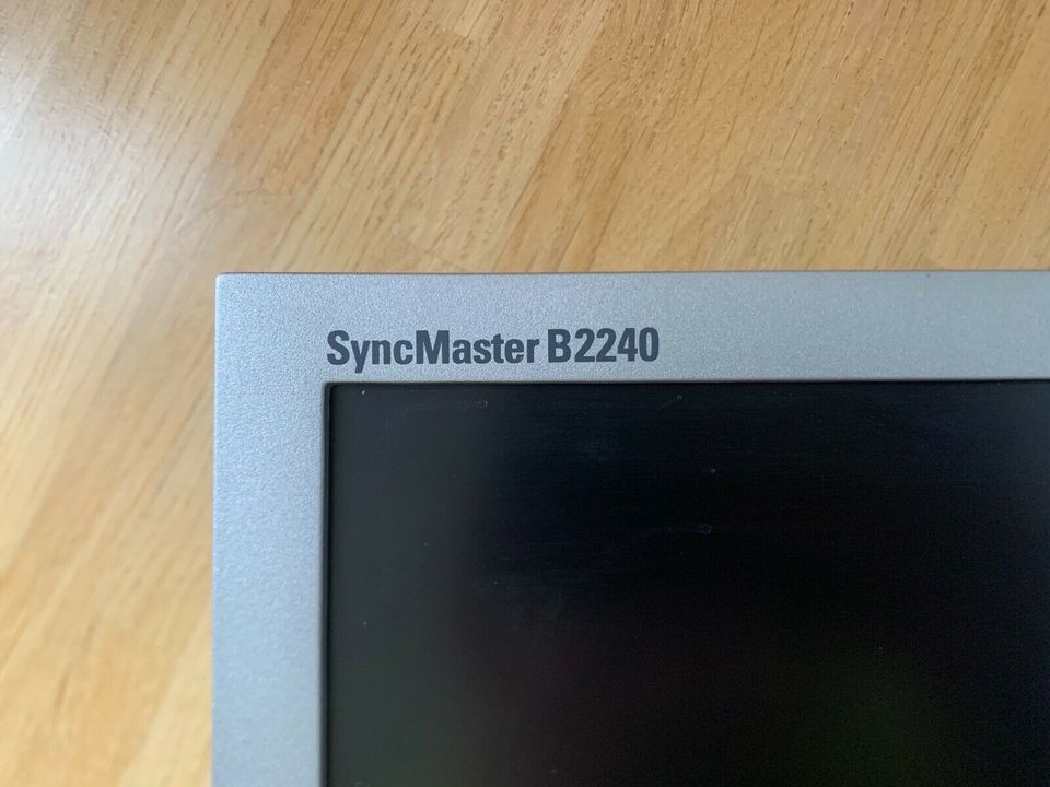 Monitor Samsung SyncMaster B2240 22 Zoll inkl. 2 DVI-Kabel in Dresden