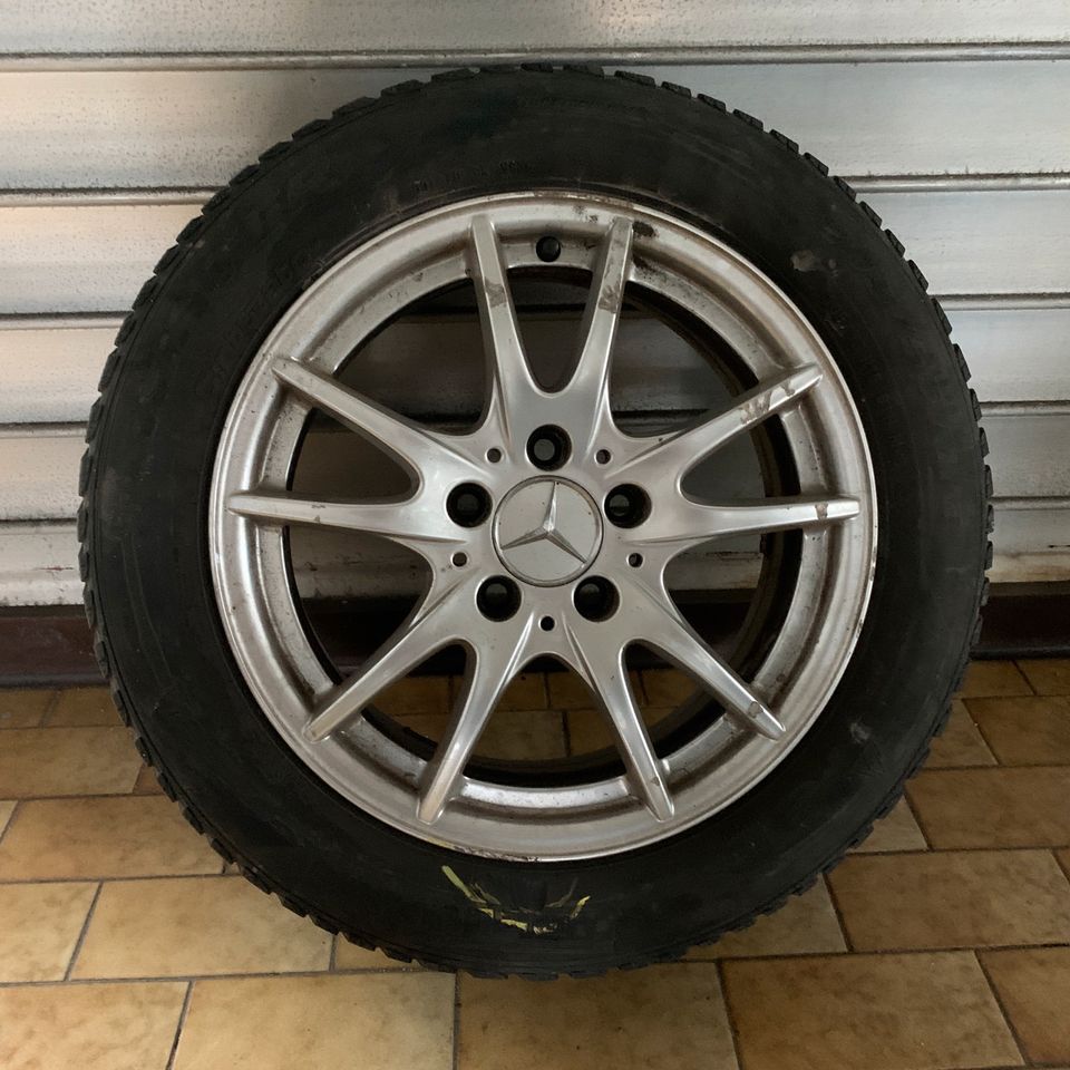 Orginale 16 Zoll Mercedes A/B  CLA Alufelgen 205/55R16 Winter in Remscheid