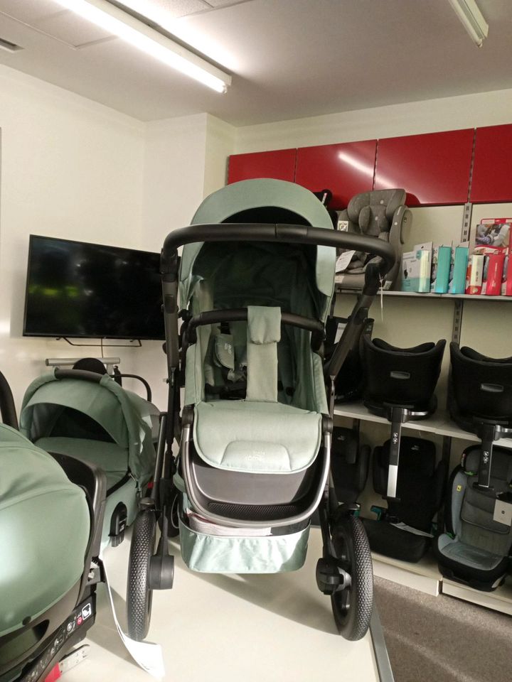 Britax-Römer Kinderwagen 3in1 inkl. Babysafe Pro in Dessau-Roßlau