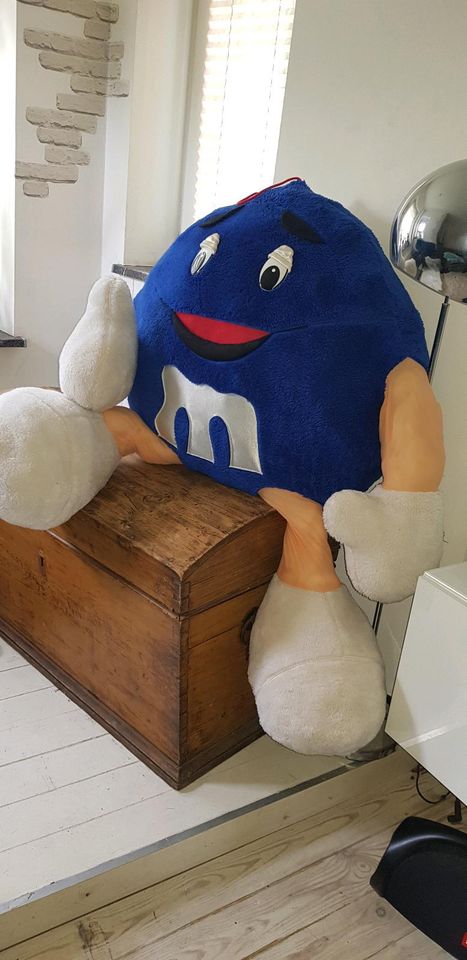 m&m Plüschfigur 120 cm in Duisburg