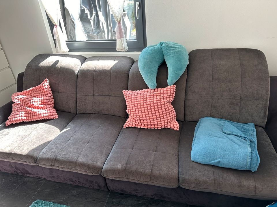 Sofa grau lang in Ahnatal