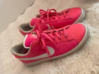 Nike Tennis classic Schuhe pink Größe 37 Niedersachsen - Gittelde Vorschau