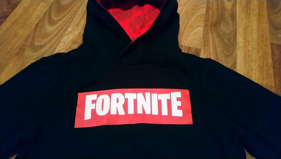 FORTNITE GAME Hoodie Junge Größe 140 in Thalheim/Erzgebirge