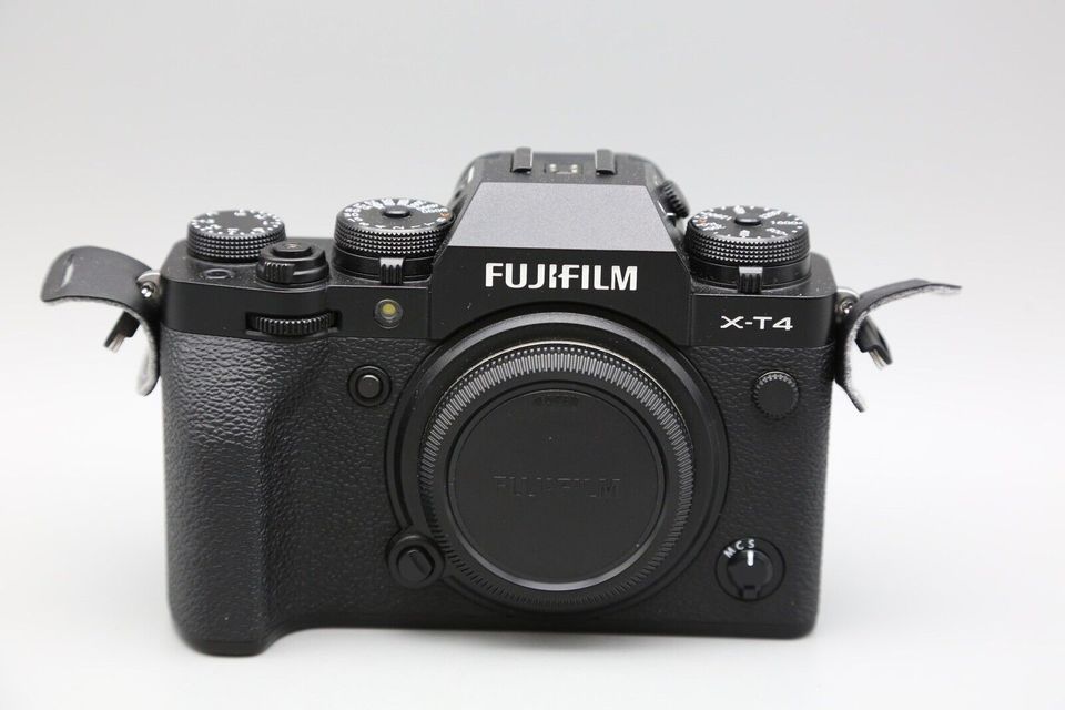 Fujifilm X-T4 Systemkamera mieten / zur Miete in Gottmadingen