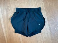 Nike Dri-Fit Shorts mit verstellbarem Bund Düsseldorf - Bilk Vorschau