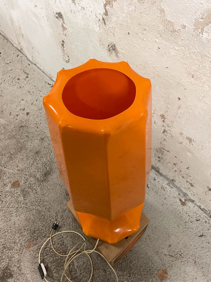 Ilkaplast Retro Stehlampe Orange 60/70 Jahre in Garbsen