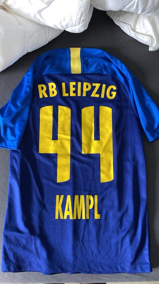 Rb Leipzig Kevin Kampl Trikot mit Autogramm gr s in Borna
