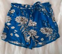 PageOne lockere Damen Sommer Shorts Gürtel blau Blumen M 38 Nordrhein-Westfalen - Wipperfürth Vorschau