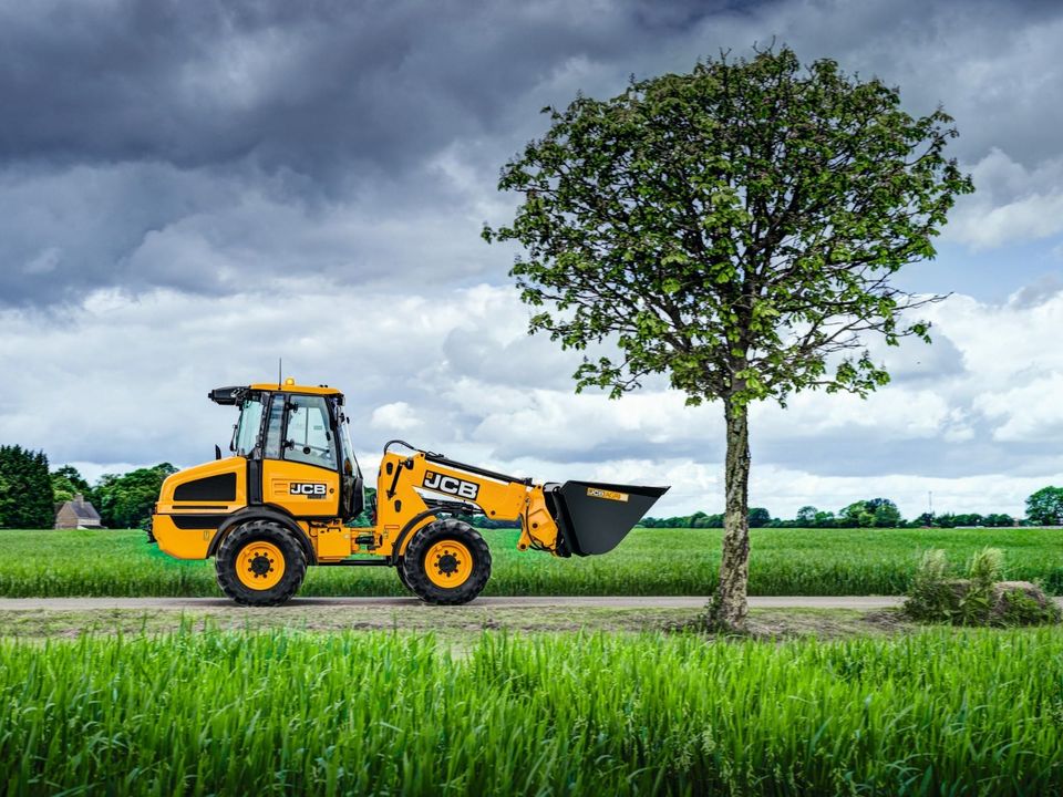 JCB TM 180 Stage V Teleskoplader Radlader Teleskopradlader NEU in Arnsberg