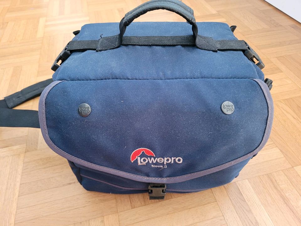 Lowepro Nova 3 Kameratasche, blau, sehr guter Zustand in Essen-Margarethenhöhe