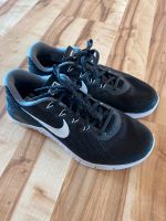 Sport Schuhe von Nike Größe 39 Rheinland-Pfalz - Waldfischbach-Burgalben Vorschau