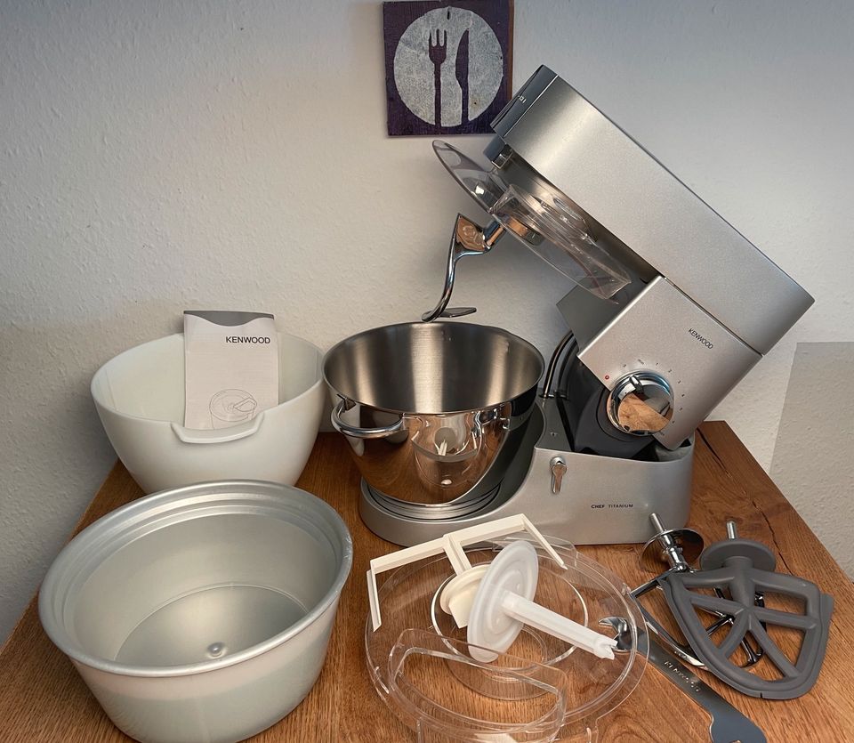 Kenwood Chef Titanium KM010, + Eismaschine, Eisbereiter, TOP in Wiesbaden