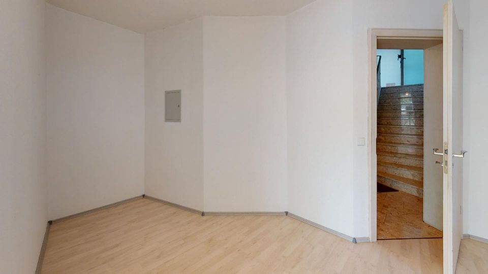 Gepflegte 1 1/2 Zimmer Souterrain-Apartment  inkl. EBK und Duschbadezimmer + Garten in Weiden (Oberpfalz)