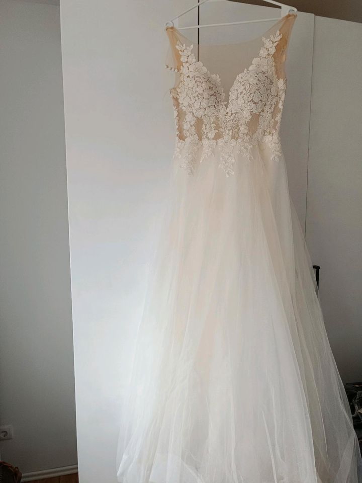 Brautkleid Größe 38 Sedinum Bridal in Salzatal