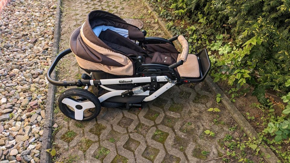 Kinder- / Kombiwagen mit Isofix Halterung in Magdeburg