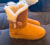 Damen UGG Chestnut Größe 37 wie Neu! Nordrhein-Westfalen - Rösrath Vorschau