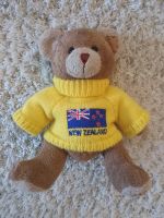 neuwertiger Teddybär New Zealand mit Pullover Bonn - Beuel Vorschau
