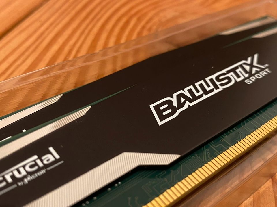 Crucial Ballistix Sport 8GB Kit: 2x4GB DDR3 RAM mit 1600Mhz in München