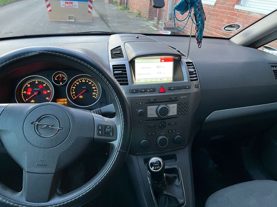 Opel zafira 1.9 in Neuss