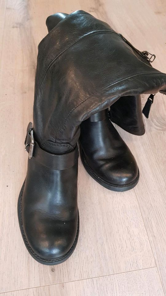 Winterstiefel Stiefel Mjus Echtleder gefüttert Gr. 36 neu in Frankfurt am Main