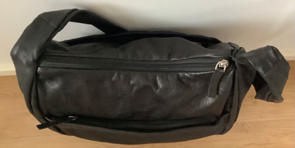 Merlin Lederwerkstatt Hobo Bag Leder Tasche Schwarz Neu!! in Meisenheim