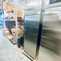 HOSHIZAKI Tiefkühlschränke Kühlschränke B-Ware Vorführgeräte Frankfurt am Main - Fechenheim Vorschau