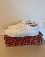 VANS GRÖSSE 45 Hessen - Mengerskirchen Vorschau
