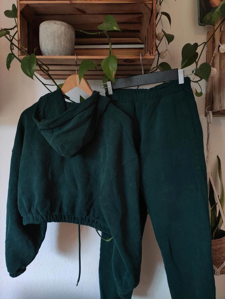 Teveo Iconic Jogginganzug Damen sportset Waldgrün in Freiburg im Breisgau