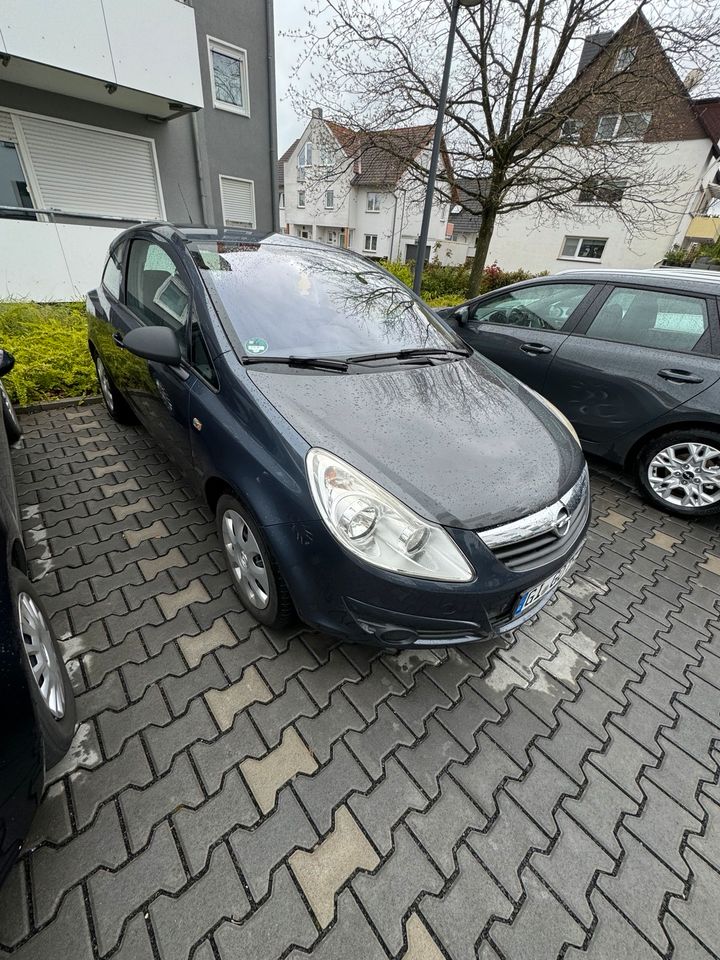 Opel Corsa D in Gießen