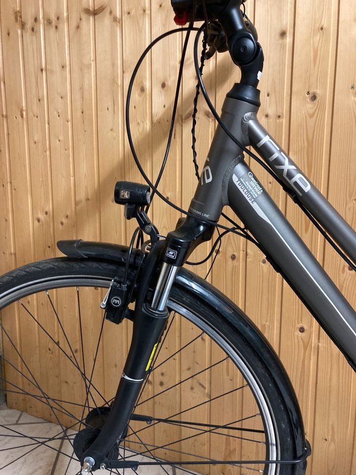 Trekkingrad Damen 28“ 24. Gänge Rixe in Diekholzen