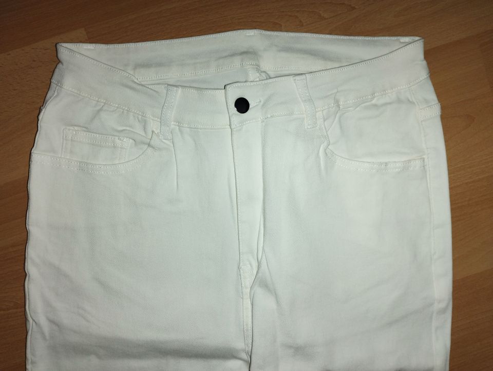 Schmale Jeans m. hoher Taille weiß Gr. 46 NEU in Gütersloh