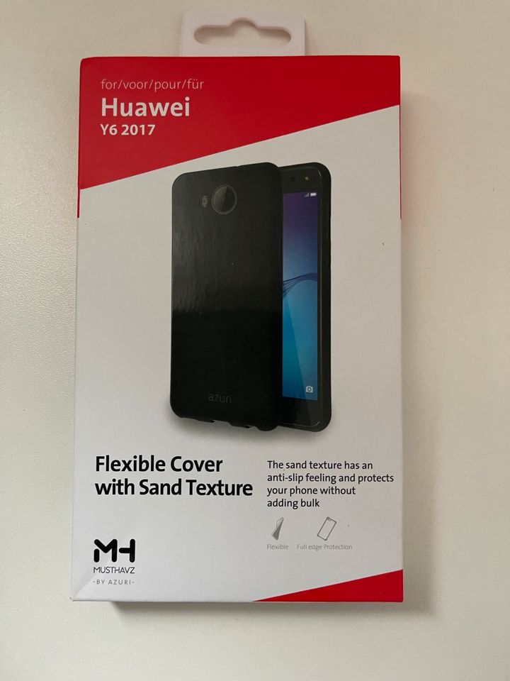 Huawei Y6 / Y6 pro 2017/2018 Hüllen und Panzerglas Nur 1€ pro in Gießen