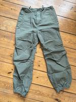 LEVI'S Parachute Pants S (36) Khaki Grün Stoffhose Track Pants Mitte - Wedding Vorschau